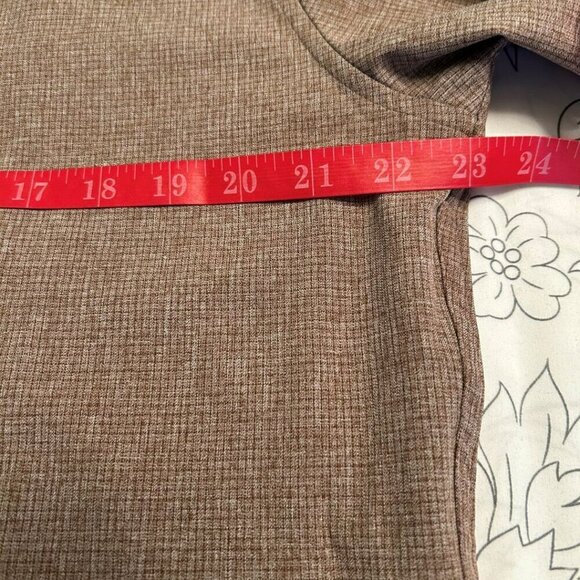 NWT Men’s Long Sleeve Button Down Classic Moisture Wicking Brown Shirt-Large - Picture 12 of 15